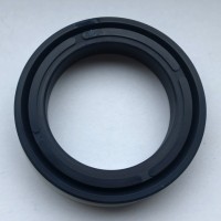 Kolbendichtung 120x105x9,3mm T18